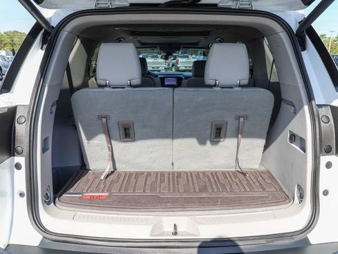 Used 2017 GMC Acadia SLT FWD image 30