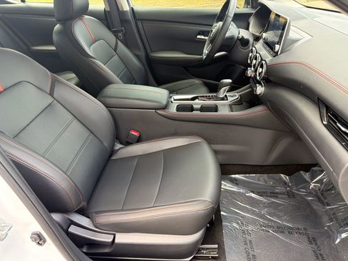 Certified 2025 Nissan Sentra SR w/ SR Premium Package FWD image 13