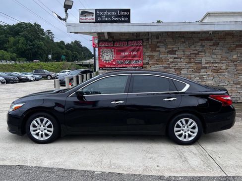 Used 2017 Nissan Altima 2.5 S w/ Power Driver Seat Package FWD image 8