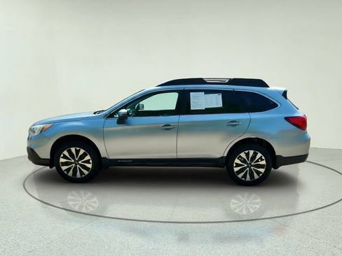 Used 2017 Subaru Outback 2.5i Limited AWD/4WD image 6