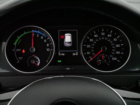 Used 2019 Volkswagen e-Golf SE w/ Driver Assistance Package image 20