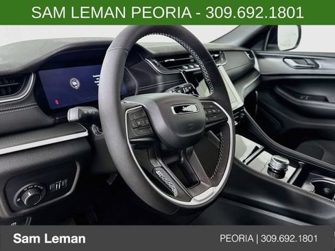 New 2026 Jeep Grand Cherokee L 4WD image 11