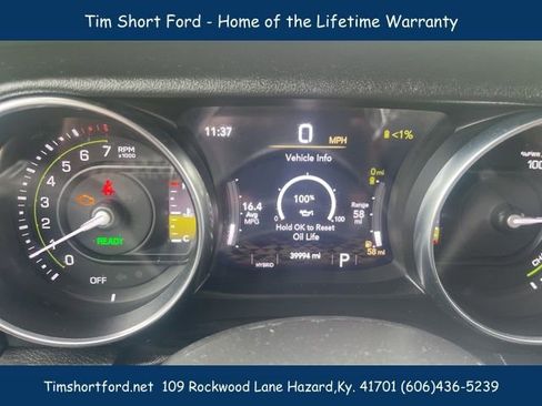 Used 2022 Jeep Wrangler Unlimited Sahara w/ Cold Weather Group AWD/4WD image 13