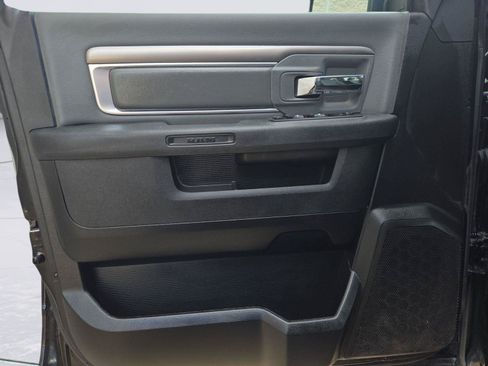 Used 2024 RAM 1500 Classic SLT AWD/4WD image 12