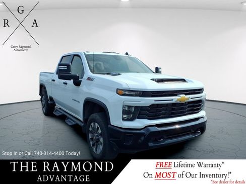 Used 2024 Chevrolet Silverado 2500 Custom w/ Custom Value Package AWD/4WD image 1