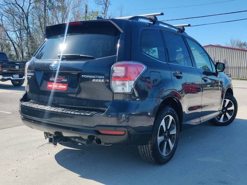 Used 2017 Subaru Forester 2.5i Limited image 4
