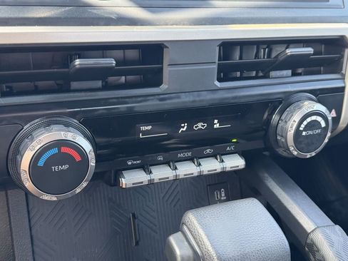 Used 2025 Toyota Tacoma SR AWD/4WD image 20