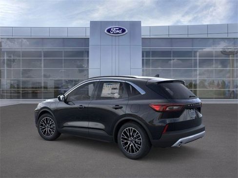 New 2025 Ford Escape SE image 4