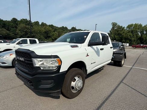 Used 2022 RAM 3500 Tradesman image 1