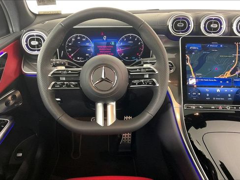 Used 2026 Mercedes-Benz GLC 300 4MATIC image 5
