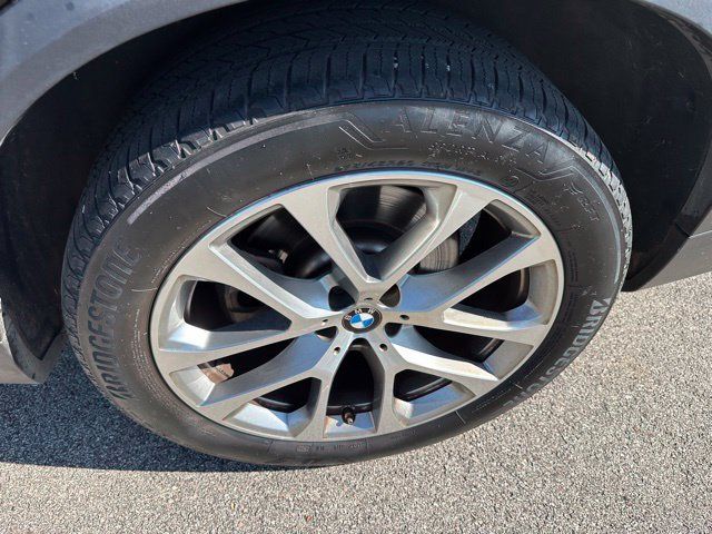 Used 2023 BMW X5 xDrive40i AWD/4WD image 8