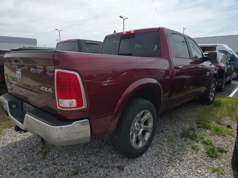 Used 2017 RAM 1500 Laramie w/ Convenience Group AWD/4WD image 4
