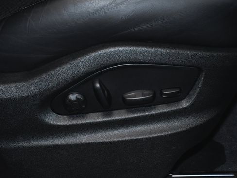 Used 2022 Porsche Cayenne Coupe image 58