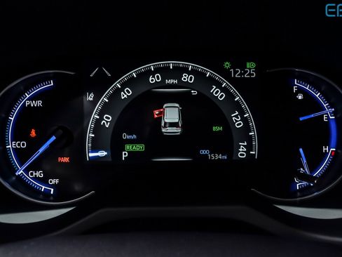 Used 2024 Toyota RAV4 XLE Premium image 19