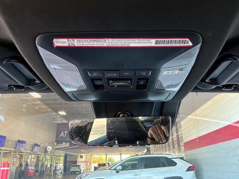 Used 2025 Toyota RAV4 XSE w/ Advanced Technology Package AWD/4WD image 17