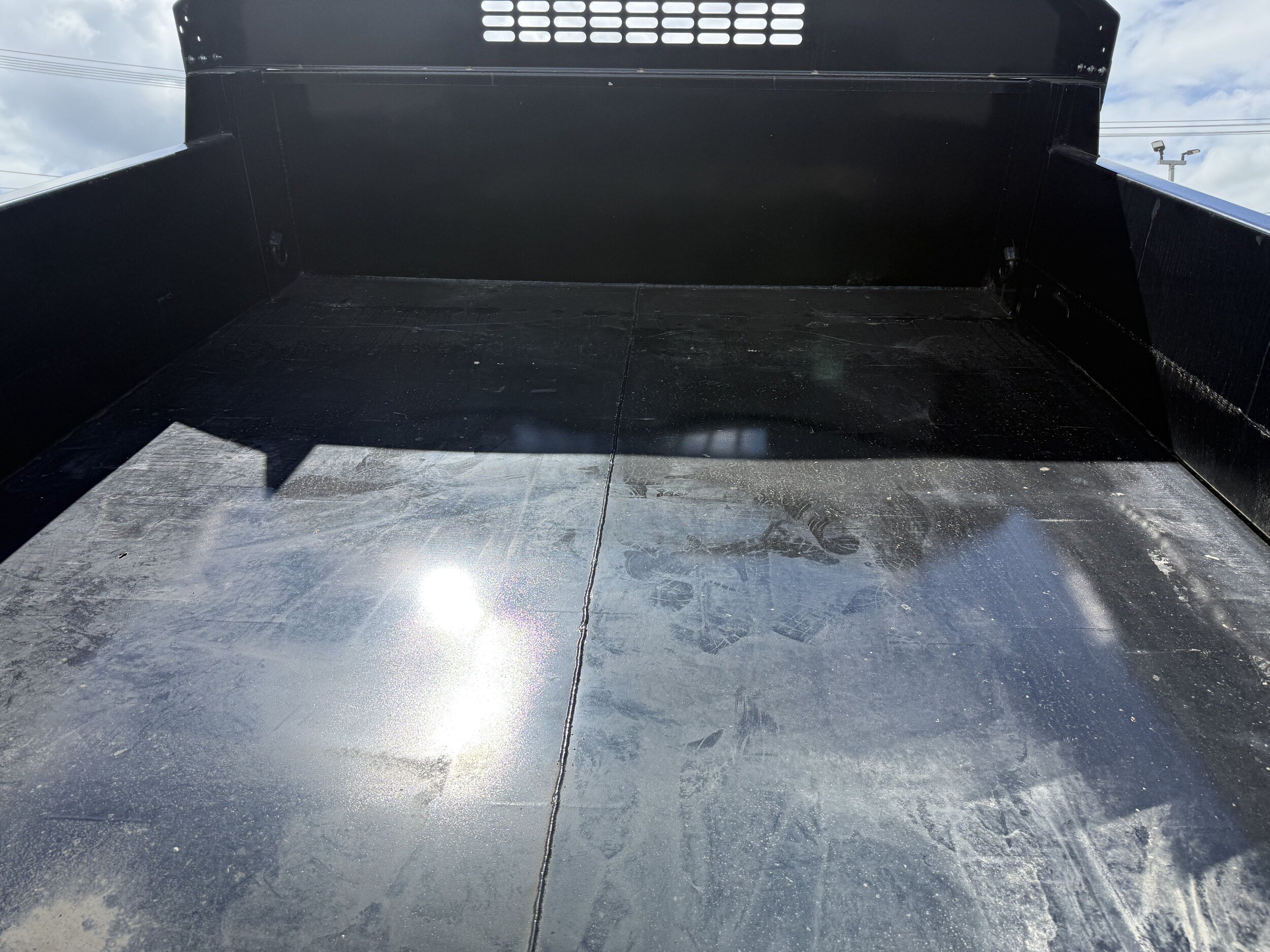 Used 2023 Ford F450 XLT w/ XLT Value Package AWD/4WD image 7