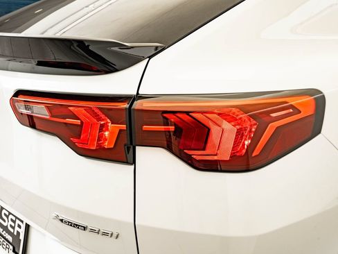 New 2026 BMW X2 xDrive28i w/ Technology Package AWD/4WD image 9