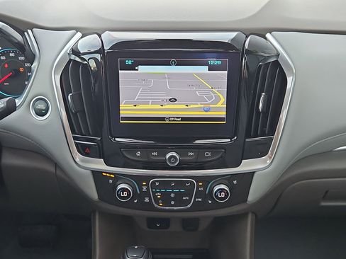 Used 2018 Chevrolet Traverse Premier w/ Driver Confidence II Package image 15