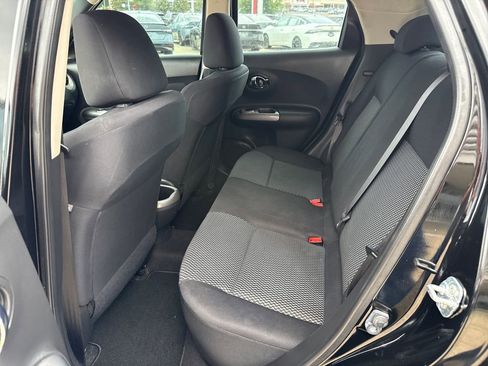 Used 2016 Nissan Juke S FWD image 23