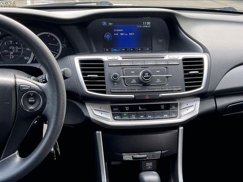 Used 2013 Honda Accord LX image 9