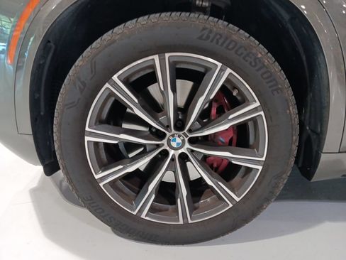 Used 2025 BMW X5 xDrive40i w/ M Sport Package AWD/4WD image 23