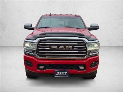 Used 2022 RAM 2500 Limited AWD/4WD image 2