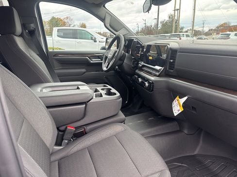 New 2026 GMC Sierra 1500 Elevation image 10