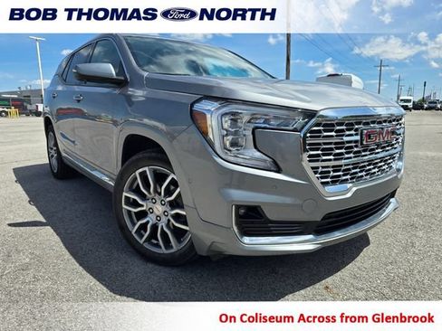 Used 2023 GMC Terrain Denali w/ Denali Premium Package AWD/4WD image 1