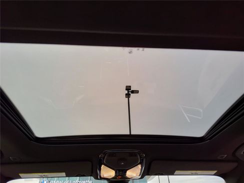 New 2026 BMW 330i Sedan w/ Premium Package image 11