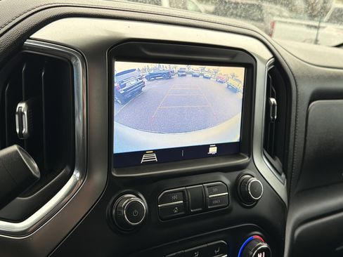 Used 2021 Chevrolet Silverado 1500 RST image 22