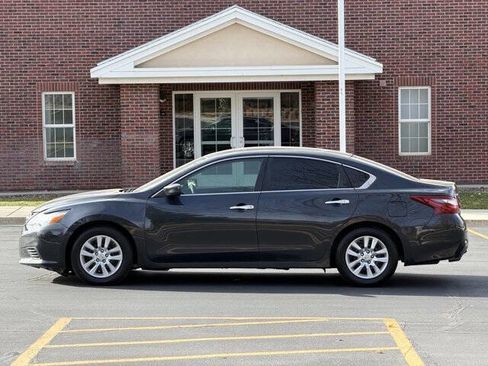 Used 2018 Nissan Altima 2.5 S w/ S Convenience Package image 8