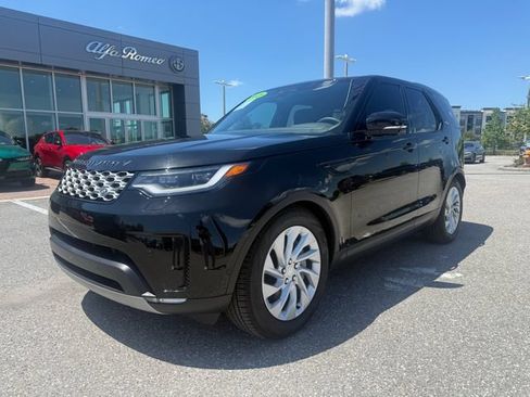 Used 2025 Land Rover Discovery S AWD/4WD image 2