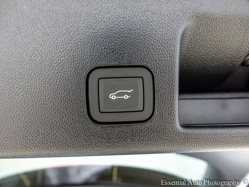 New 2026 Chevrolet Equinox EV LT image 20