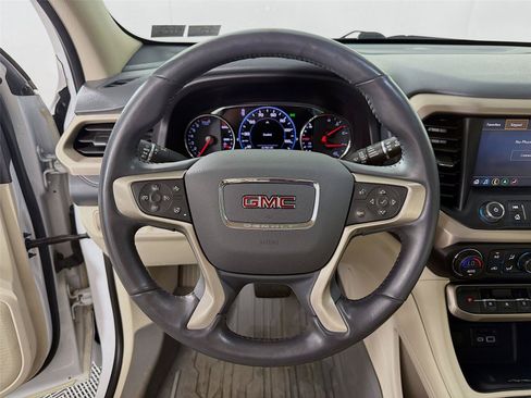 Used 2021 GMC Acadia Denali w/ Denali Ultimate Package AWD/4WD image 3