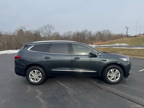 Used 2021 Buick Enclave Essence w/ Sound and Sites Package image 2