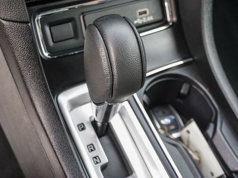 Used 2024 Subaru Ascent Premium w/ Convenience Package image 22