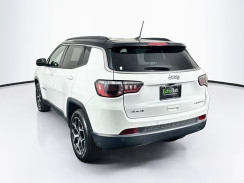 Used 2025 Jeep Compass Limited AWD/4WD image 5