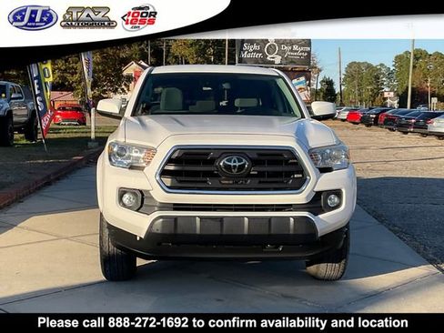 Used 2019 Toyota Tacoma SR5 image 2
