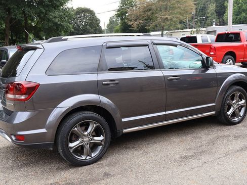 Used 2014 Dodge Journey Crossroad w/ Flexible Seating Group FWD image 9