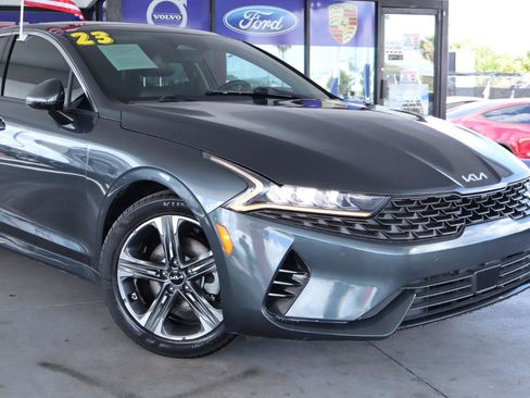 Used 2023 Kia K5 EX w/ EX Premium Package FWD image 2