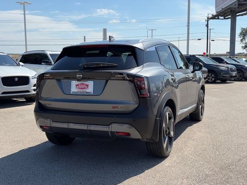 Used 2025 Nissan Kicks SR w/ SR Premium Package AWD/4WD image 5