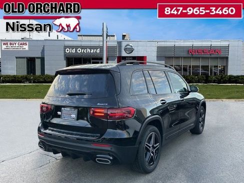 Used 2025 Mercedes-Benz GLB 250 4MATIC image 5