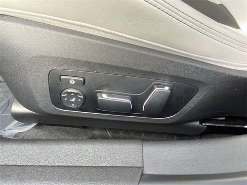 Used 2024 BMW M3 Competition w/ Executive Package image 21