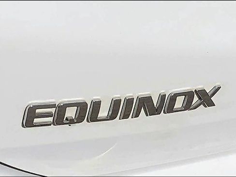 Certified 2021 Chevrolet Equinox LS w/ LS Convenience Package image 9