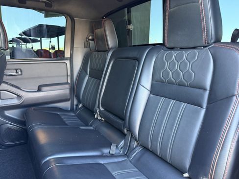 Used 2024 Nissan Frontier Pro-X w/ Pro Premium Package image 32