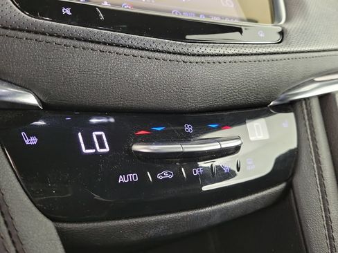 Certified 2023 Cadillac XT5 Luxury FWD image 27