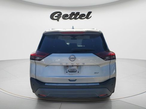 Used 2022 Nissan Rogue SV w/ SV Premium Package FWD image 6