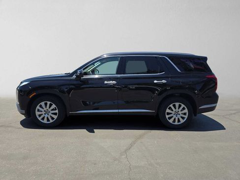 Used 2023 Hyundai Palisade SEL FWD image 6