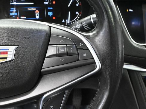Used 2018 Cadillac XT5 Premium Luxury image 35