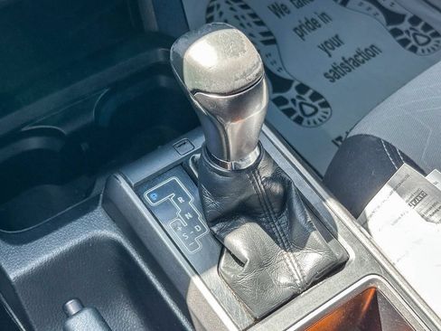 Used 2020 Toyota Tacoma TRD Sport w/ Technology Package RWD image 20